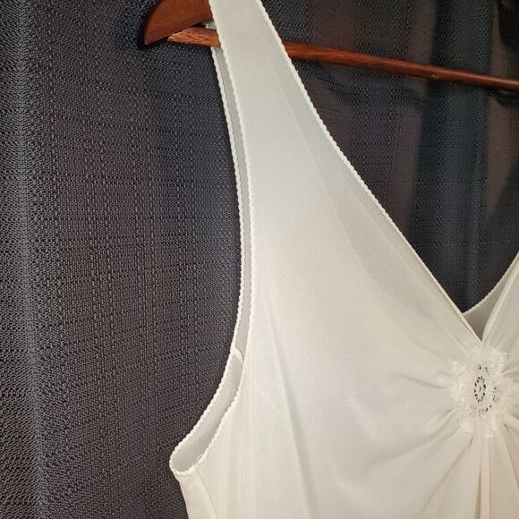 Vintage Margit Brandt For R USA Ivory Sheer Knee Length Slip Women's Size Medium - Picture 10 of 12